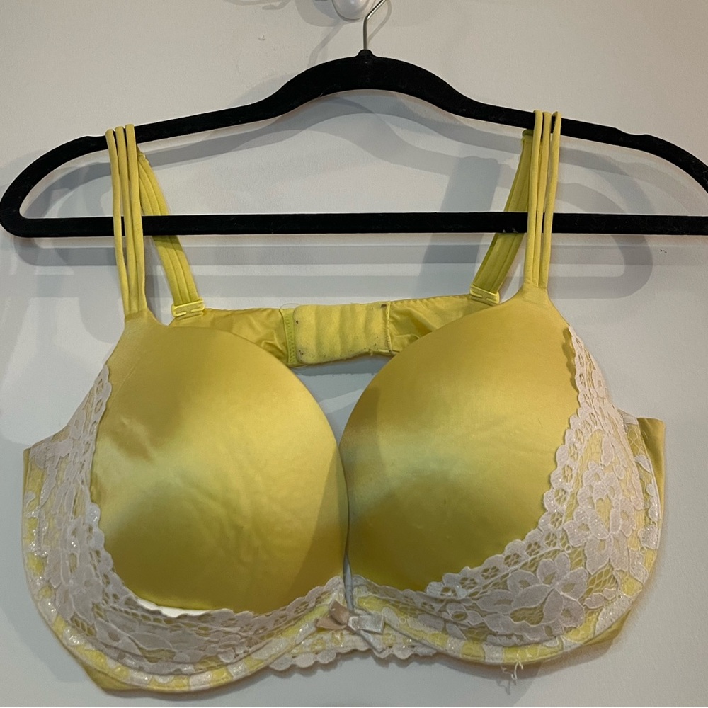 Very Sexy Victoria’s Secret Bra